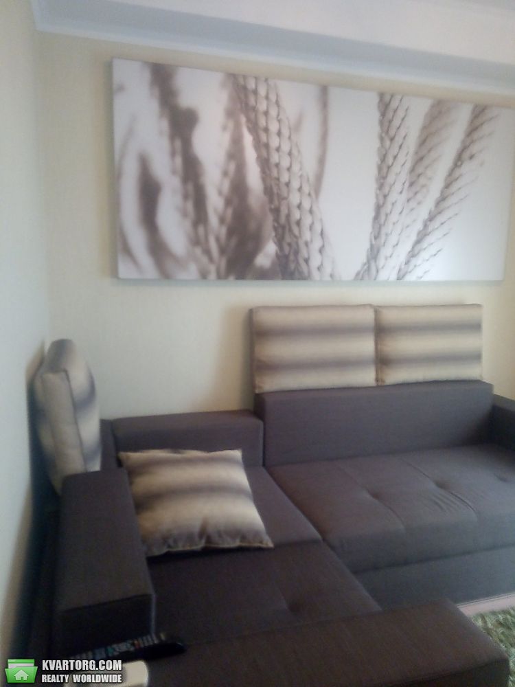 Sell 2-room apartment. Донецк,  Университетская — photo 1
