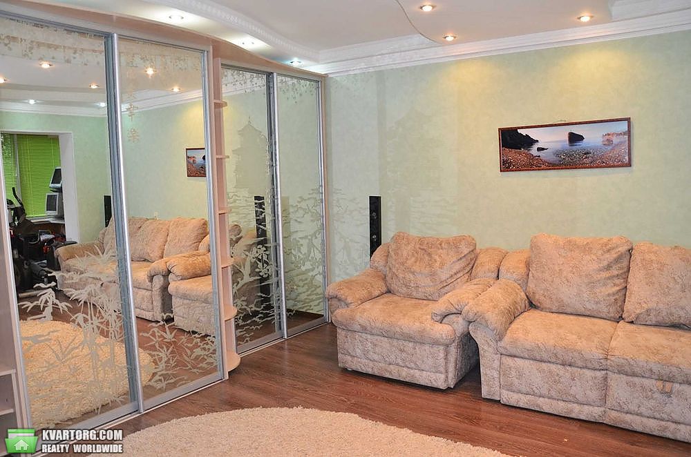 Sell 1-room apartment. Киев, Пражская — photo 1