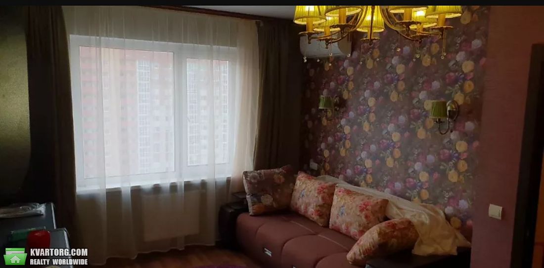 Rent out 1-room apartment. Киев, Гмыри — photo 1