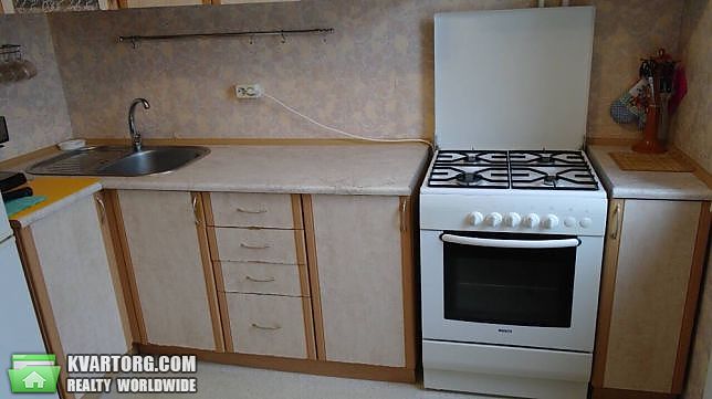 Rent out 2-room apartment. Киев,  Смолича — photo 1