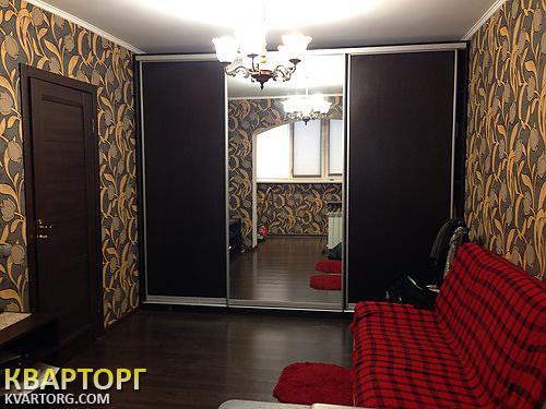 Rent out 3-room apartment. Киев,  Миропольская — photo 1