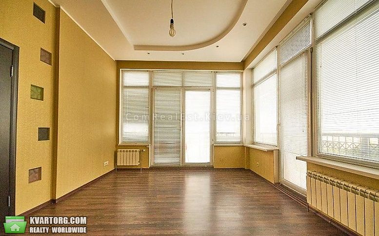 Sell 4-room apartment. Киев,  Полупанова — photo 2