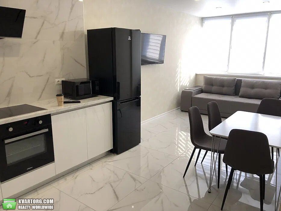 Rent out 3-room apartment. Киев,  Расковой — photo 2