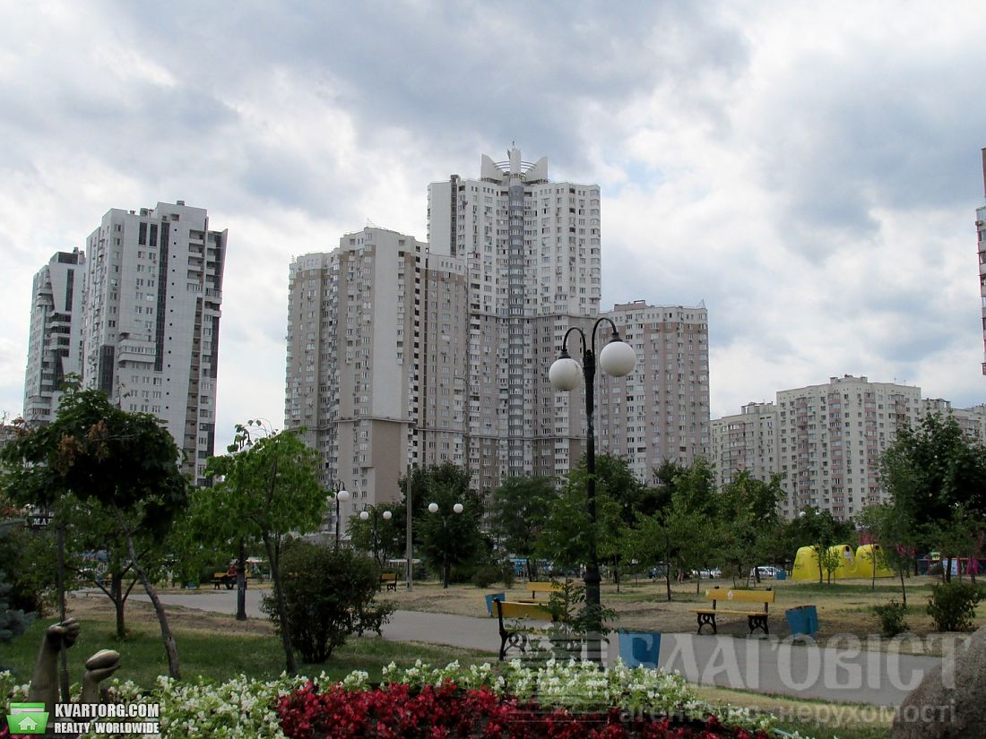 Sell 2-room apartment. Киев,  Срибнокильская — photo 1