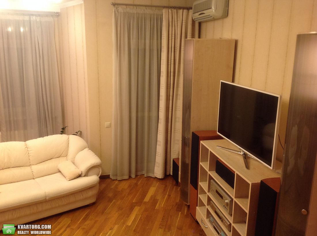 Rent out 1-room apartment. Киев,  Щорса — photo 4