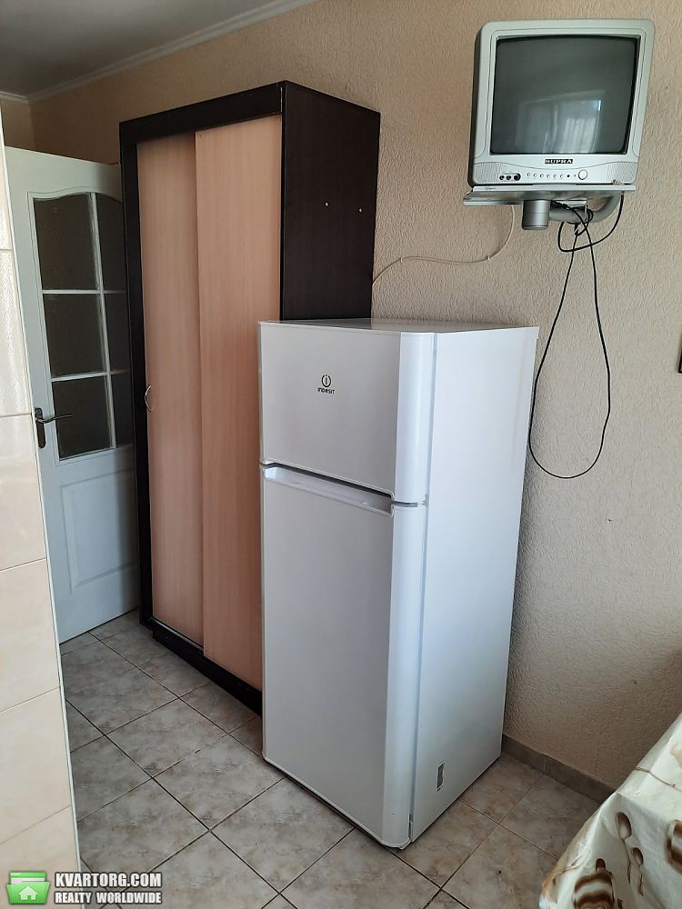 Rent out 1-room apartment. Киев, Радужная — photo 6