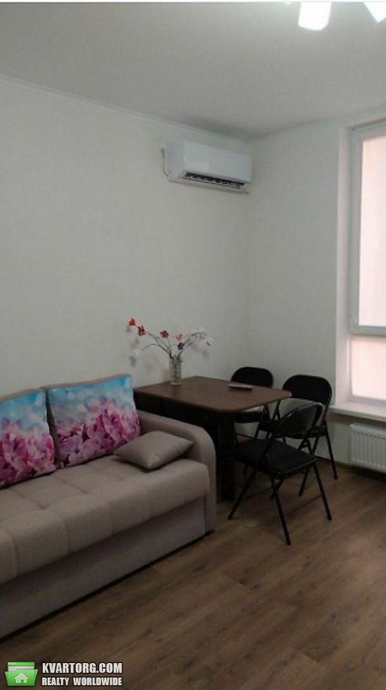 Rent out 1-room apartment. Киев, Берестейський проспект — photo 1