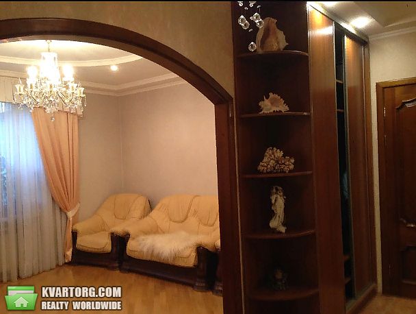 Rent out 3-room apartment. Киев, Мельникова — photo 2