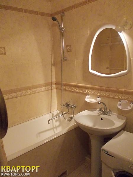 Rent out 1-room apartment. Киев,  Ярославов Вал — photo 1