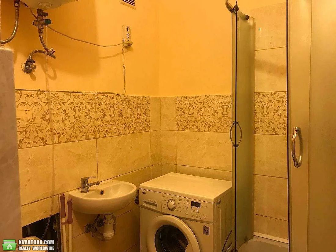 Rent out 1-room apartment. Киев,  Ереванская — photo 3