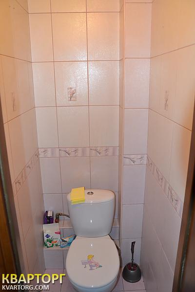 Sell 4-room apartment. Киев,  Милославская — photo 9