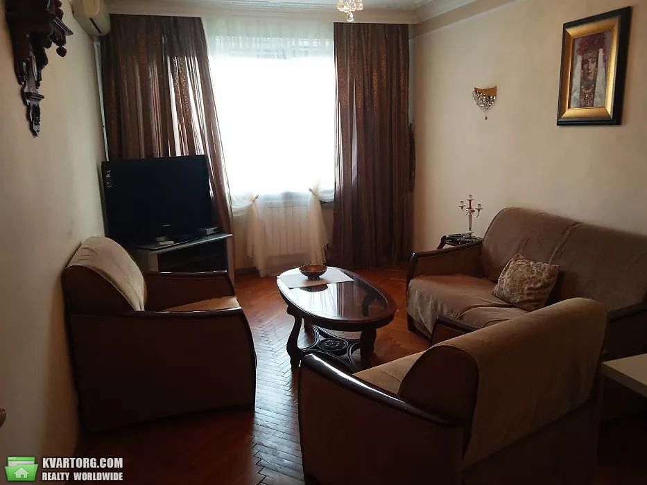 Sell 3-room apartment. Киев,  Липковского — photo 1