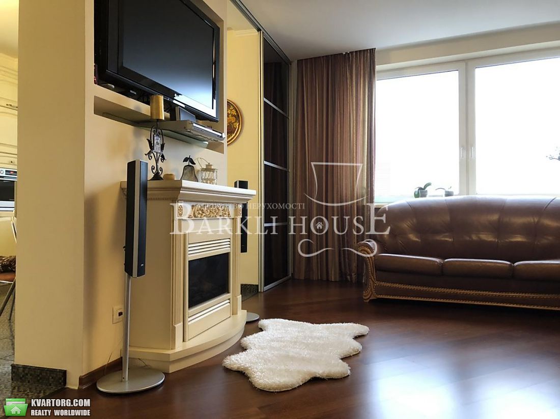 Rent out 3-room apartment. Киев,  Окипной — photo 1