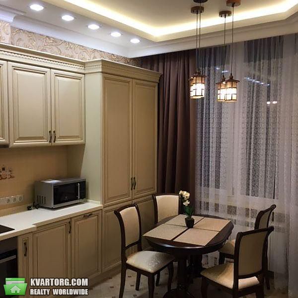 Rent out 3-room apartment. Киев,  Барбюса — photo 3
