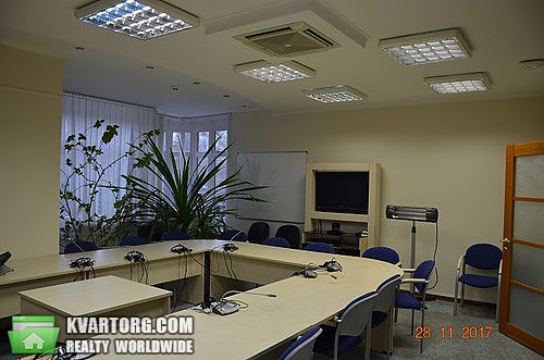 Rent out office. Киев, Кловский спуск — photo 1