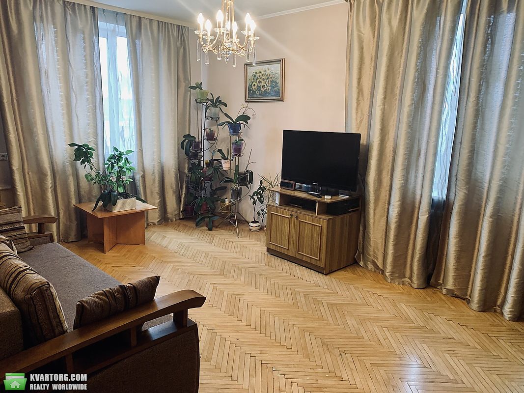 Sell 2-room apartment. Киев,  Лабораторная — photo 1