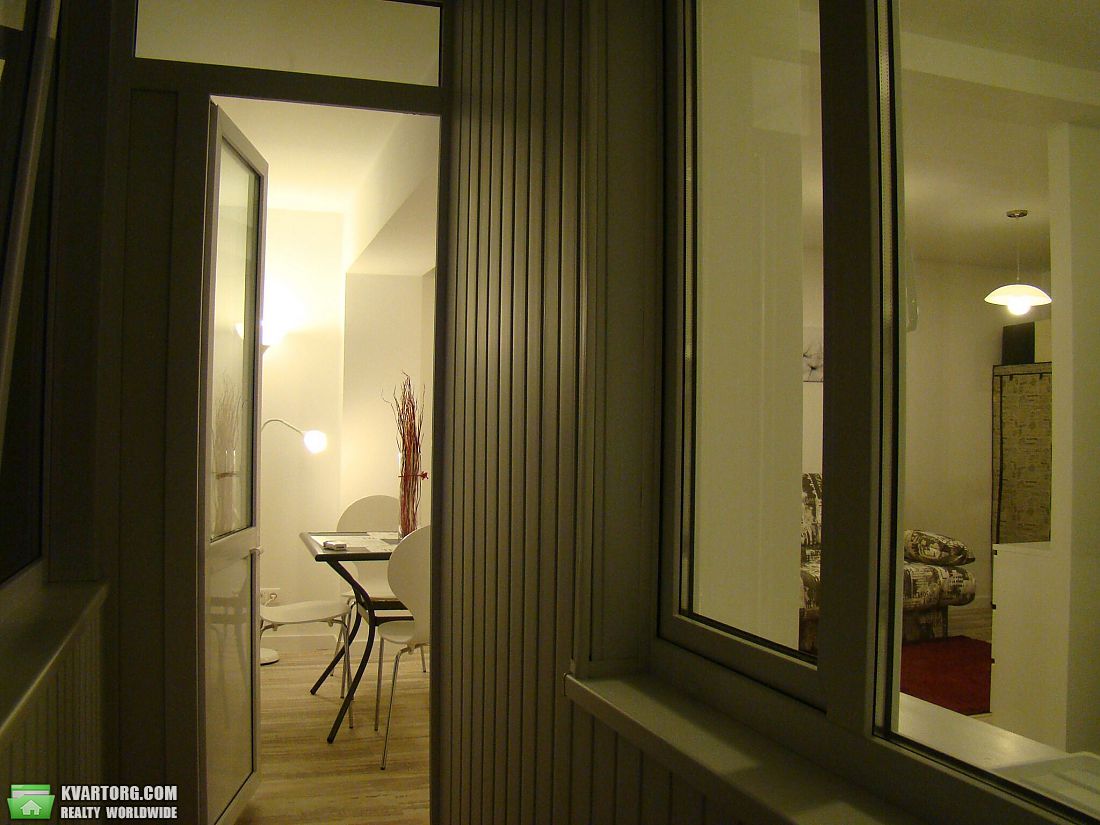 Rent out 1-room apartment. Киев, Флоренции — photo 6