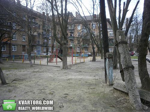 Sell 2-room apartment. Киев, Метростроевская — photo 2