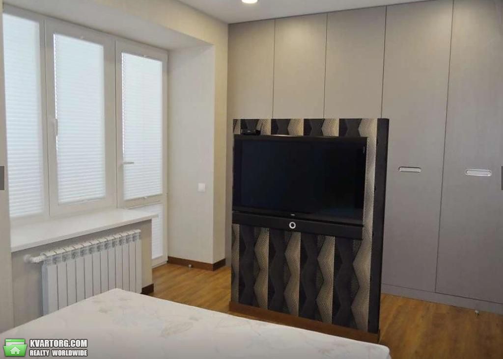 Rent out 4-room apartment. Киев,  Мирного Панаса — photo 3