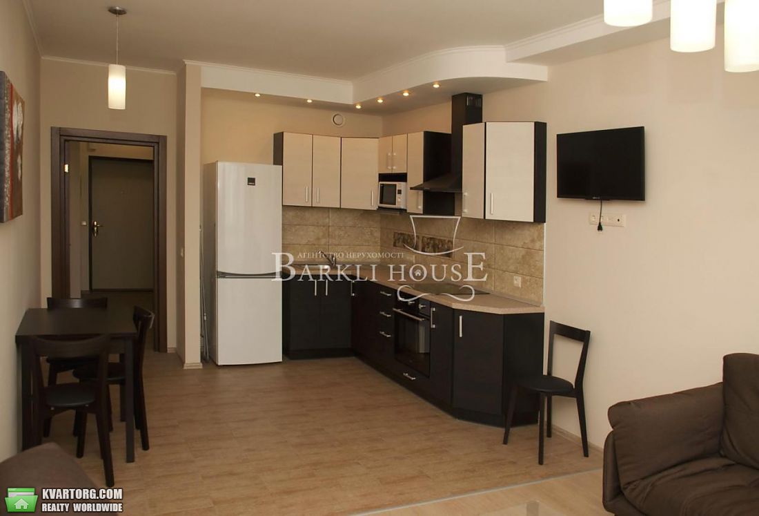 Rent out 2-room apartment. Киев,  Голосеевский пр — photo 2