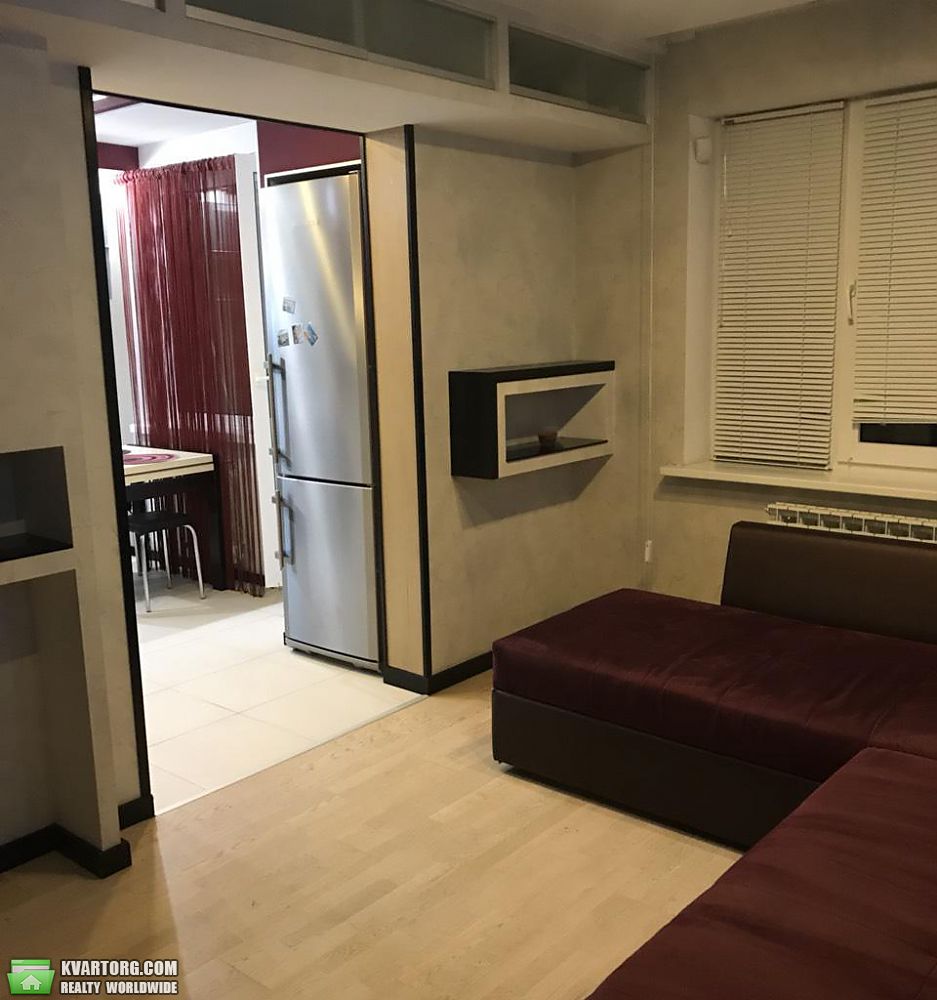Rent out 3-room apartment. Киев,  Стадионная — photo 7