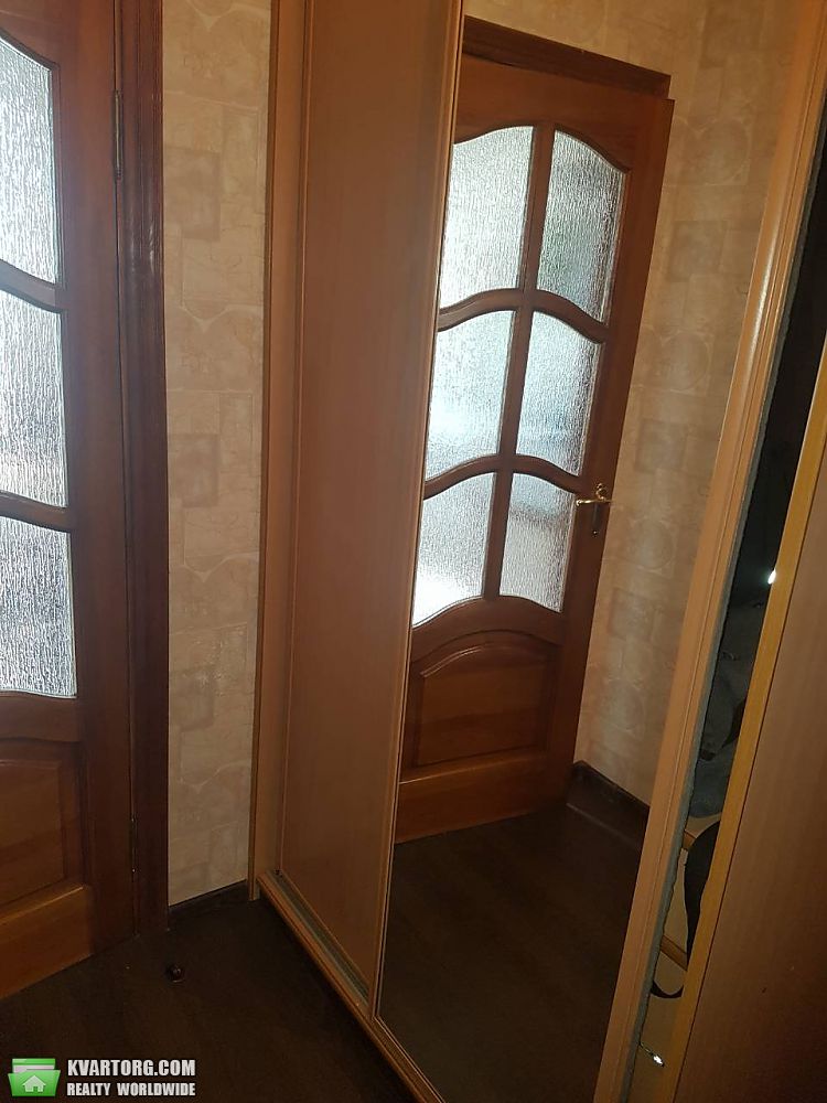Rent out 1-room apartment. Киев,  Героев Днепра — photo 4