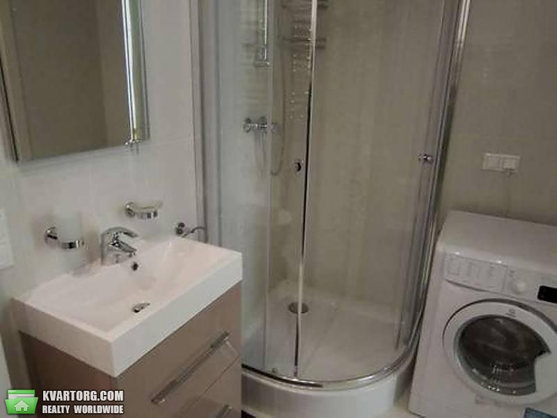 Rent out 2-room apartment. Киев,  Институтская — photo 7