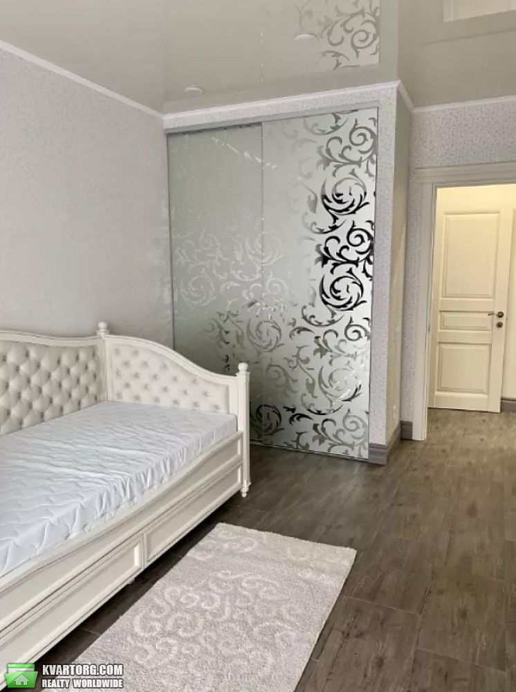 Rent out 3-room apartment. Киев,  Липковского — photo 4