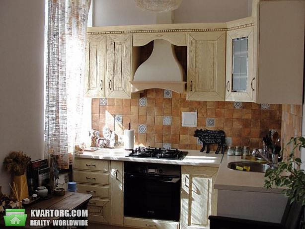 Rent out 3-room apartment. Киев,  Краковская — photo 1