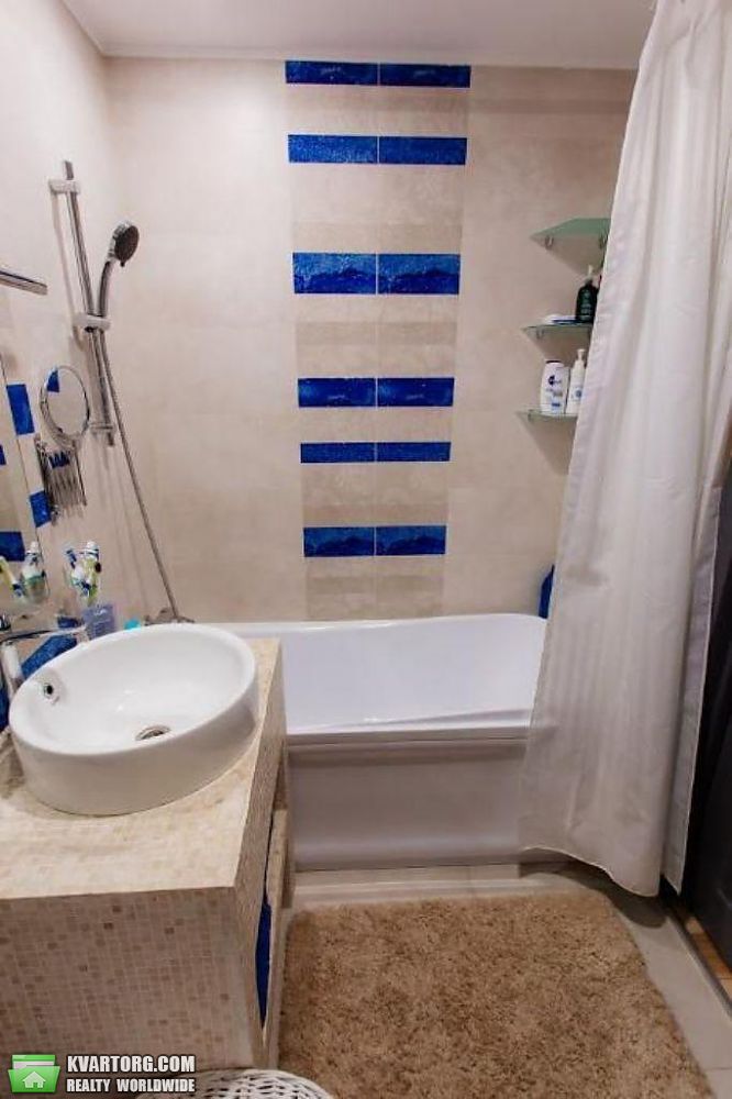 Rent out 3-room apartment. Киев,  Шелковичная — photo 7