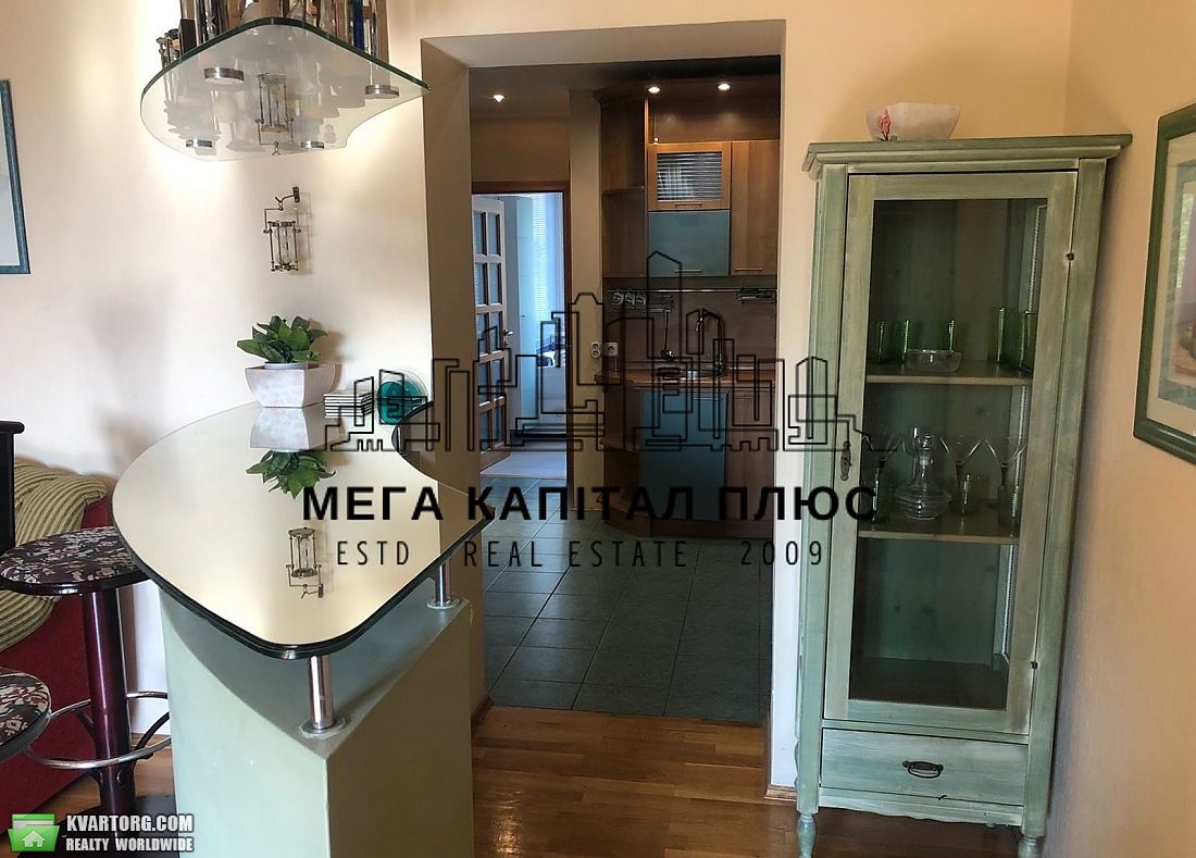 Rent out 3-room apartment. Киев, Предславинська — photo 10