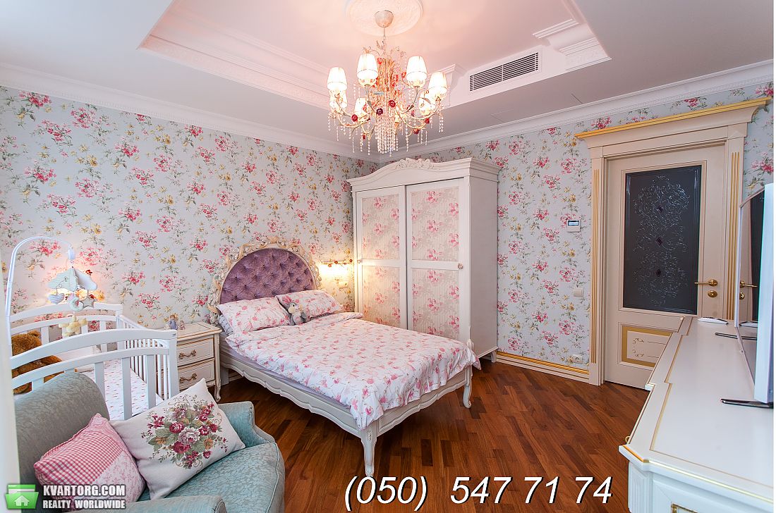Sell multi-room apartment. Киев, Набережное шоссе — photo 9