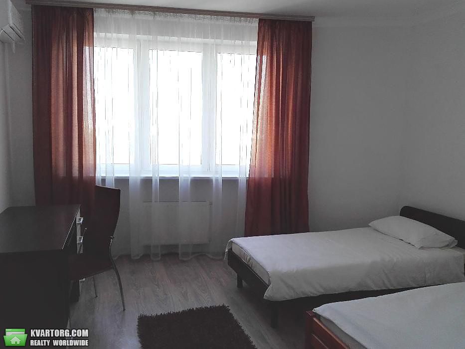 Rent out 3-room apartment. Киев,  Победы пр — photo 3