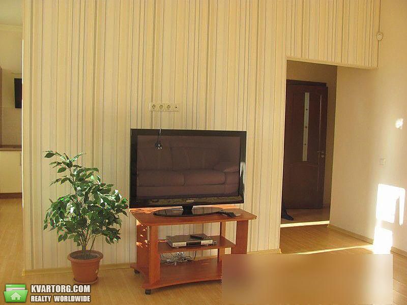 Rent out 2-room apartment. Киев,  Антоновича — photo 3