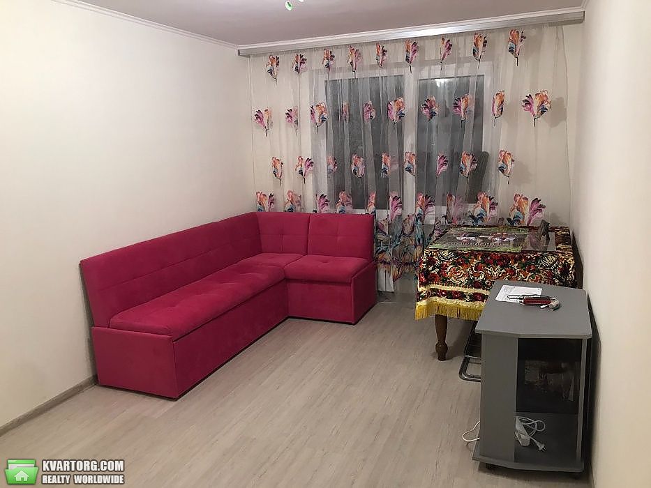 Sell 2-room apartment. Киев,  Радужная — photo 3