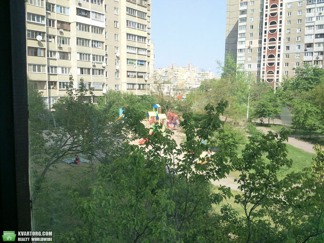 Rent out 2-room apartment. Киев,  Олейника — photo 10
