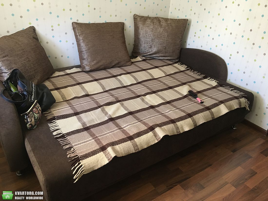 Rent out 4-room apartment. Киев,  Автозаводская — photo 8