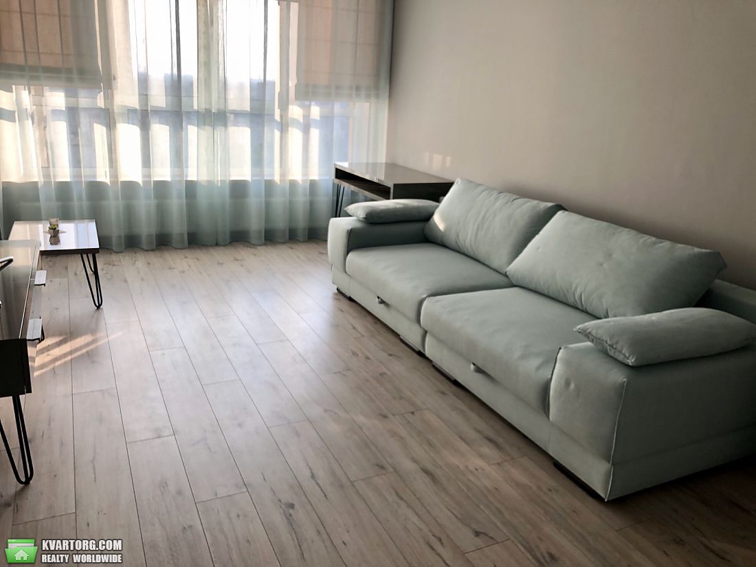 Rent out 2-room apartment. Киев,  Конева — photo 6