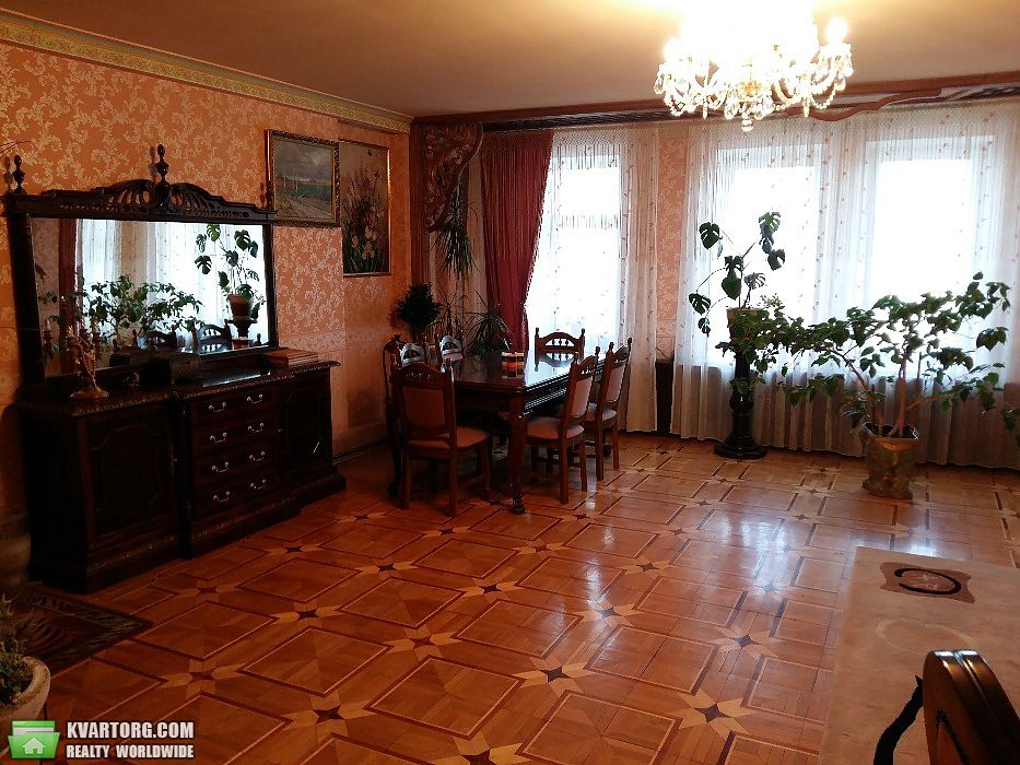 Rent out 4-room apartment. Киев,  Герцена — photo 2