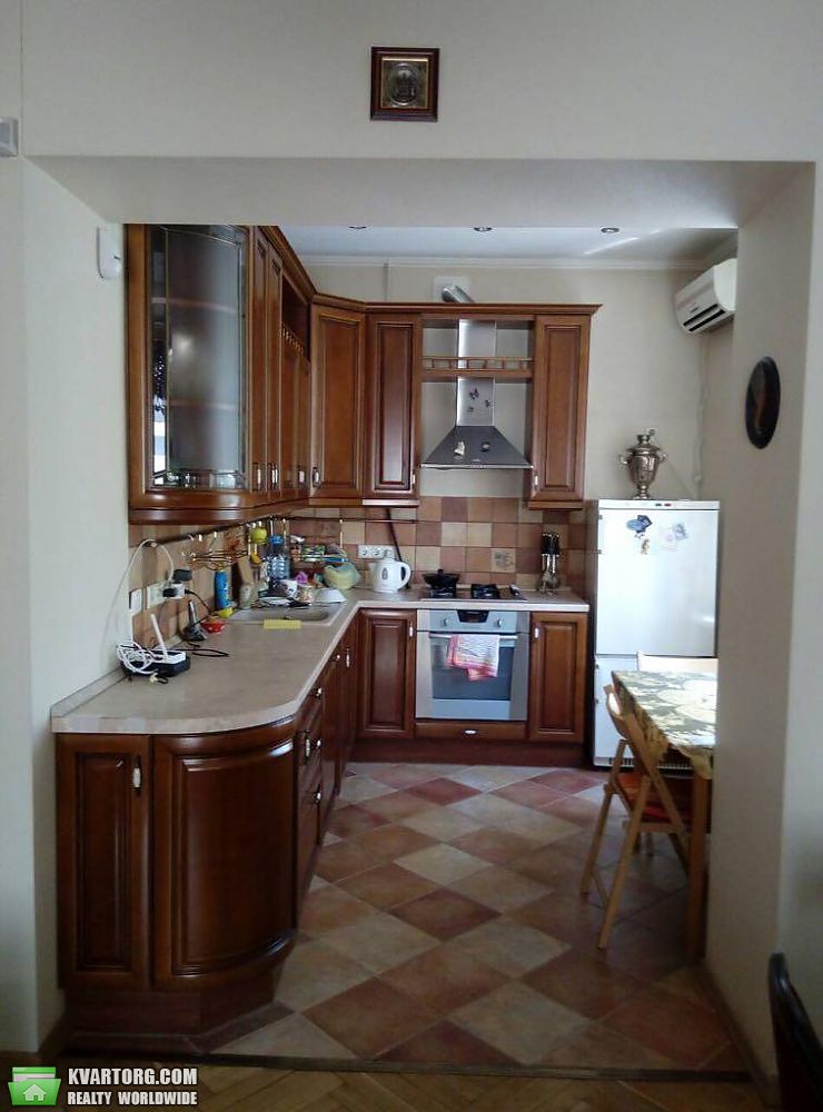 Rent out 3-room apartment. Киев,  Грушевского — photo 1