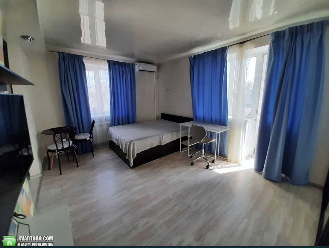 Rent out 1-room apartment. Киев, Проспект Победы — photo 1
