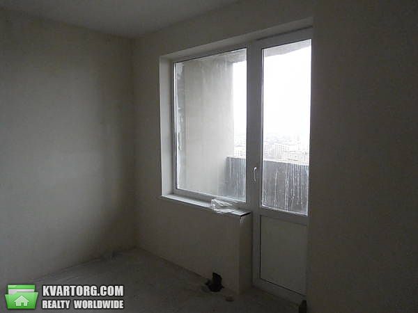 Rent out 1-room apartment. Киев,  Харьковское шоссе — photo 3