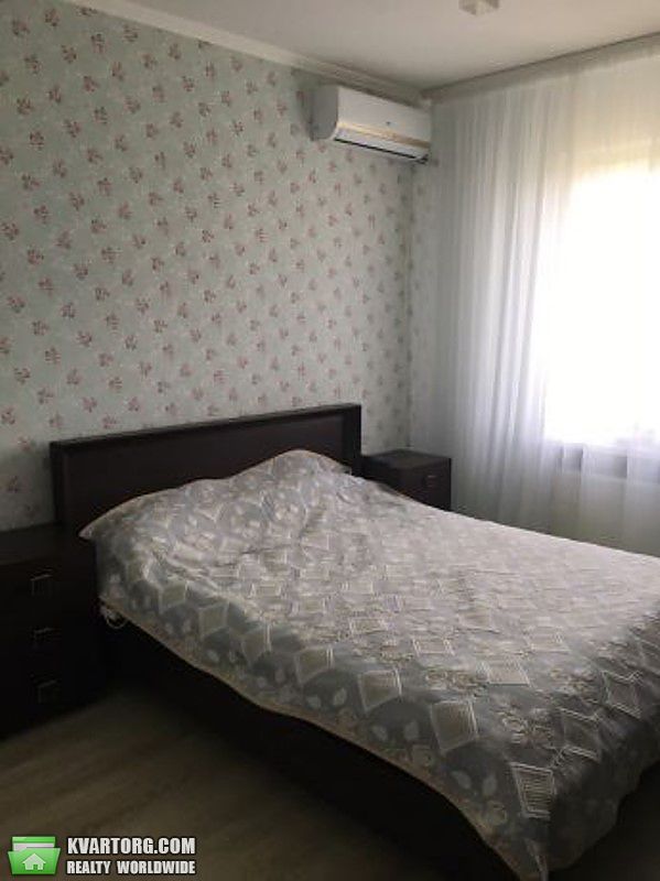 Sell 3-room apartment. Киев,  Милославская — photo 1