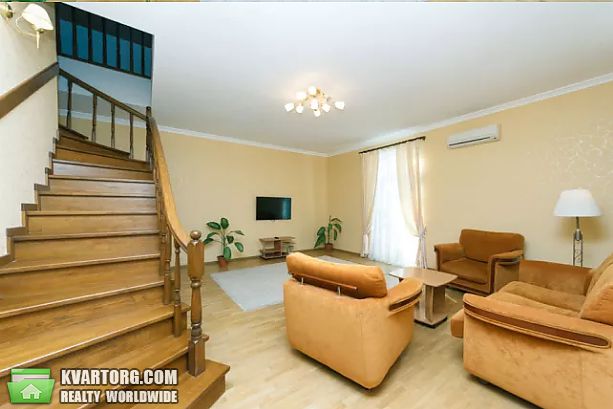 Rent out 3-room apartment. Киев,  Липская — photo 2