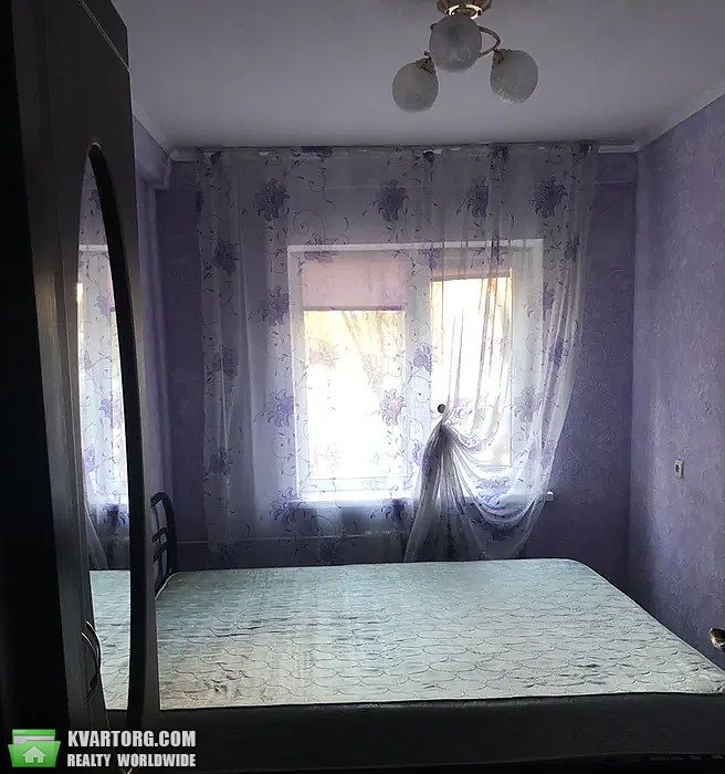 Sell 2-room apartment. Киев,  Метростроевская — photo 3