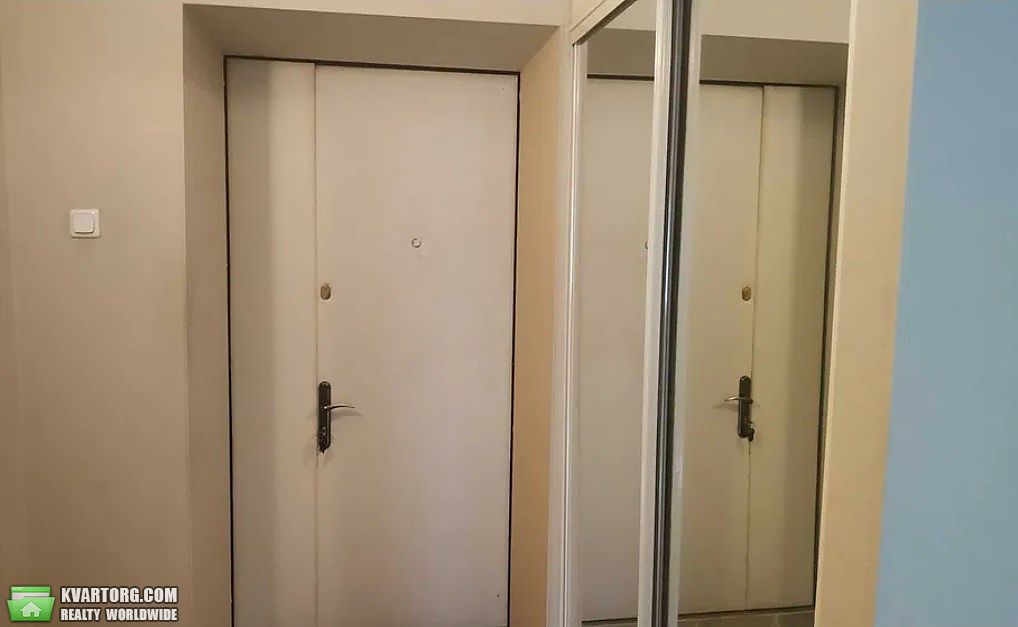 Rent out 1-room apartment. Киев,  Старонаводницкая — photo 8