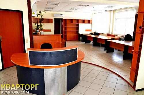 Rent out office. Киев,  Новоконстантиновская — photo 1