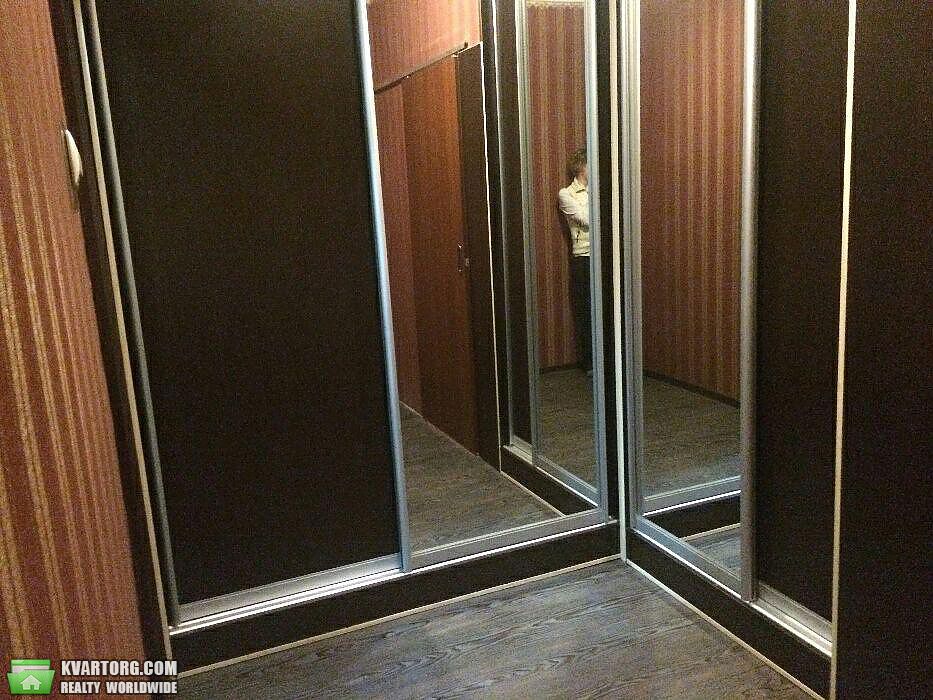 Rent out 1-room apartment. Киев,  Олевская — photo 10