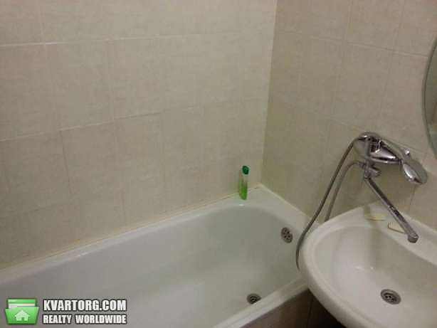 Rent out 2-room apartment. Киев,  Машиностроительная — photo 2