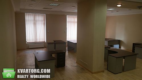 Rent out office. Киев, Институтская — photo 1
